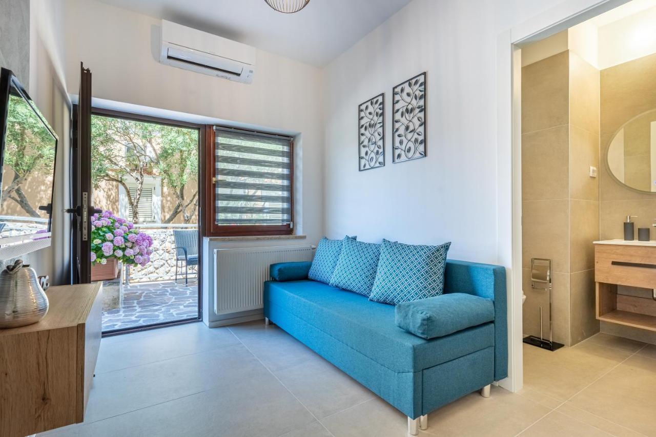 Apartments Ivanka Đảo Cres Ngoại thất bức ảnh